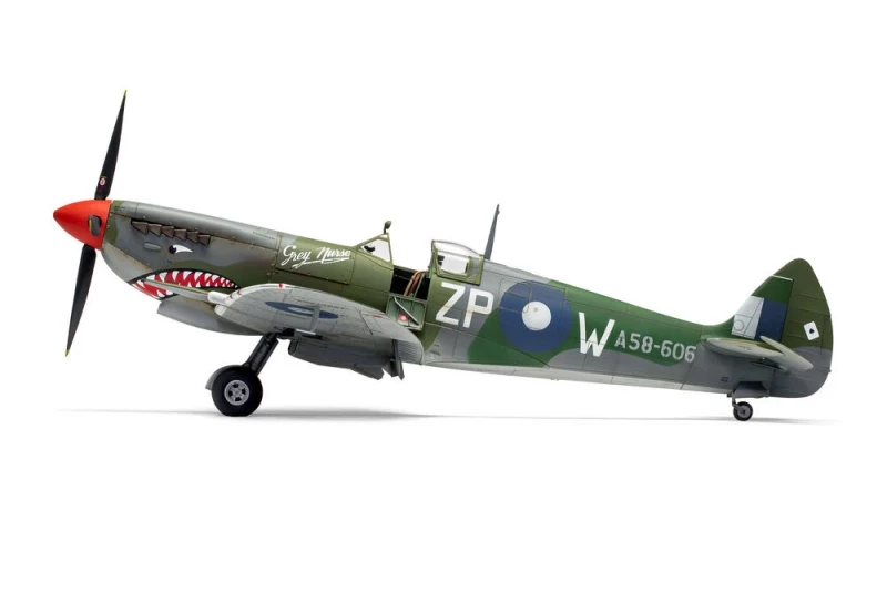 Supermarine Spitfire Mk.VIII in 1:24