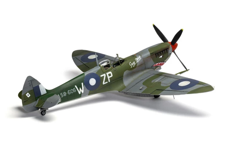 Supermarine Spitfire Mk.VIII in 1:24