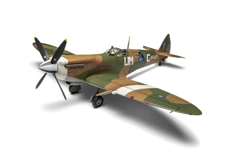 Supermarine Spitfire Mk.VIII in 1:24