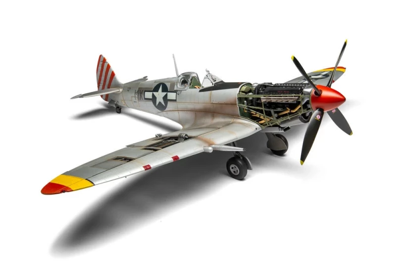 Supermarine Spitfire Mk.VIII in 1:24